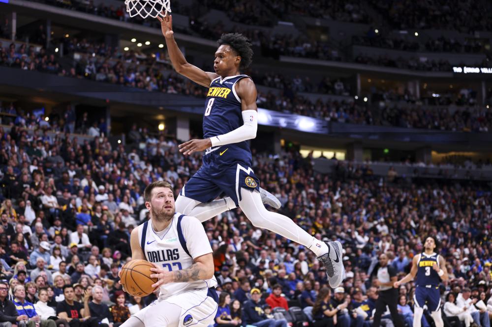 姆联严密防 姆联严密防