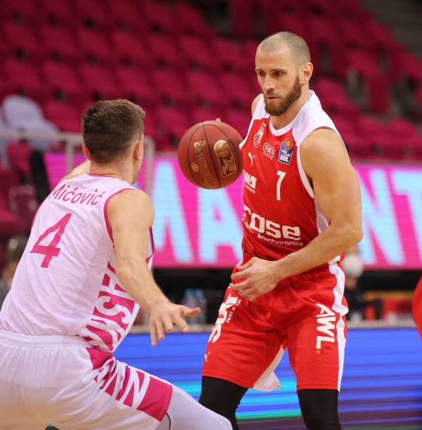 斯图加特凭 斯图加特凭